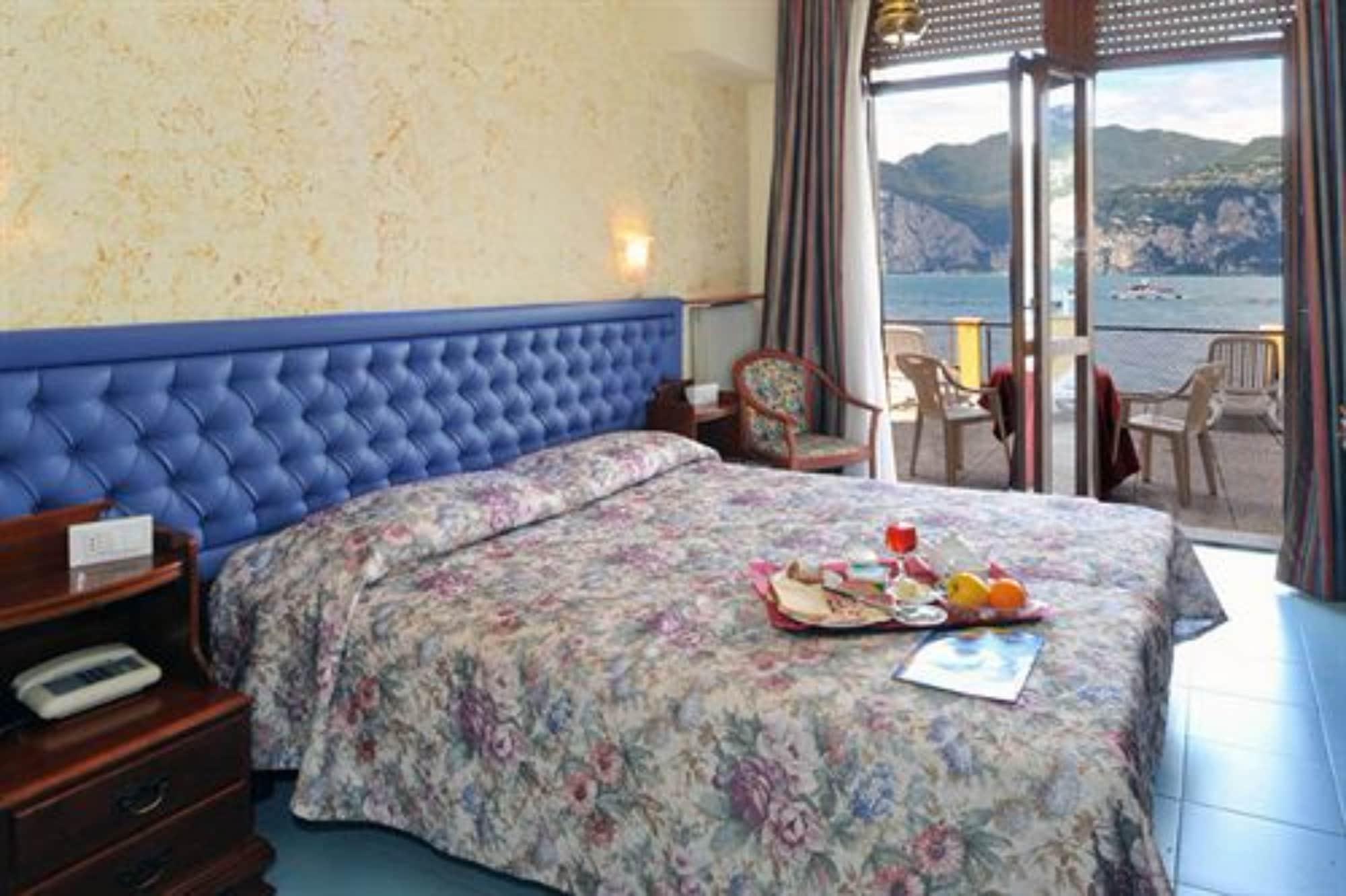 Hotel Malcesine Exterior photo