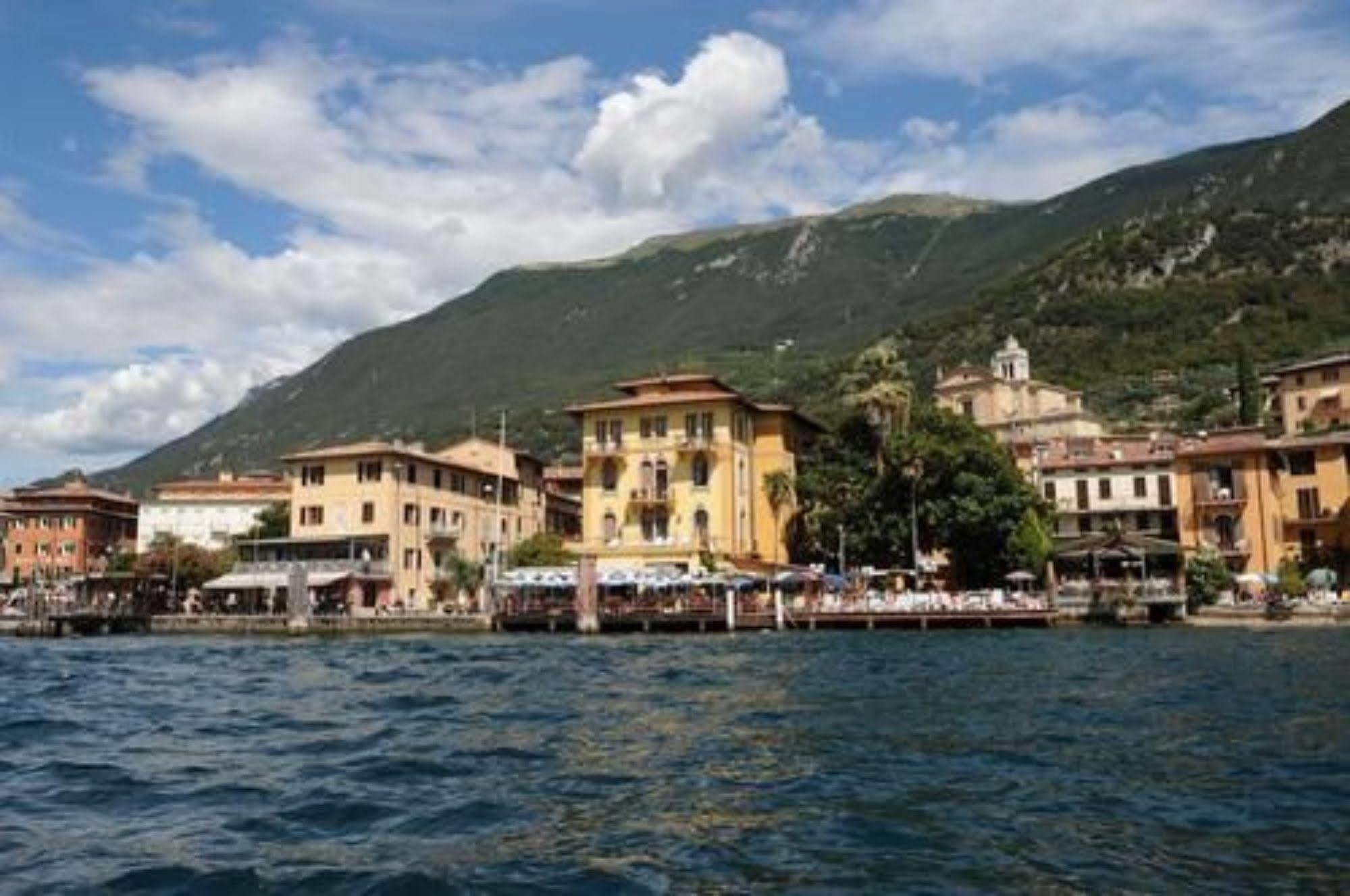 Hotel Malcesine Exterior photo